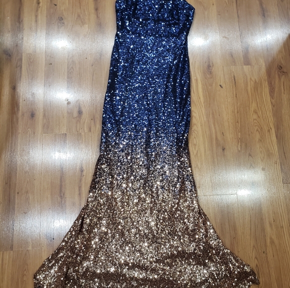 Lulu's Blue and Gold Ombre Halter Mermaid Dress! - Picture 8 of 9